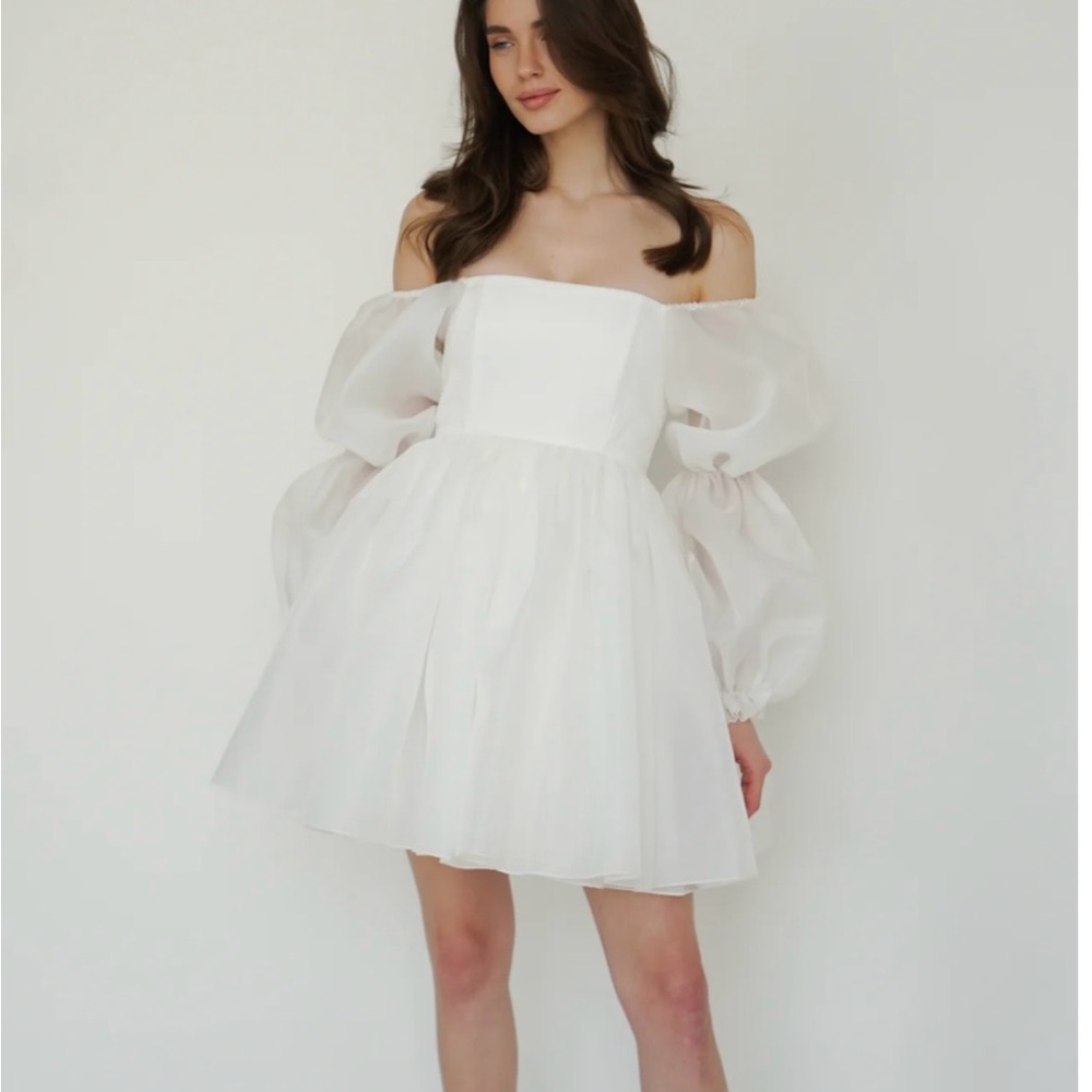 Elegant Off-Shoulder White Bridal Dress